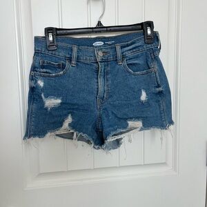 Old Navy Women’s Distressed Boyfriend Shorts